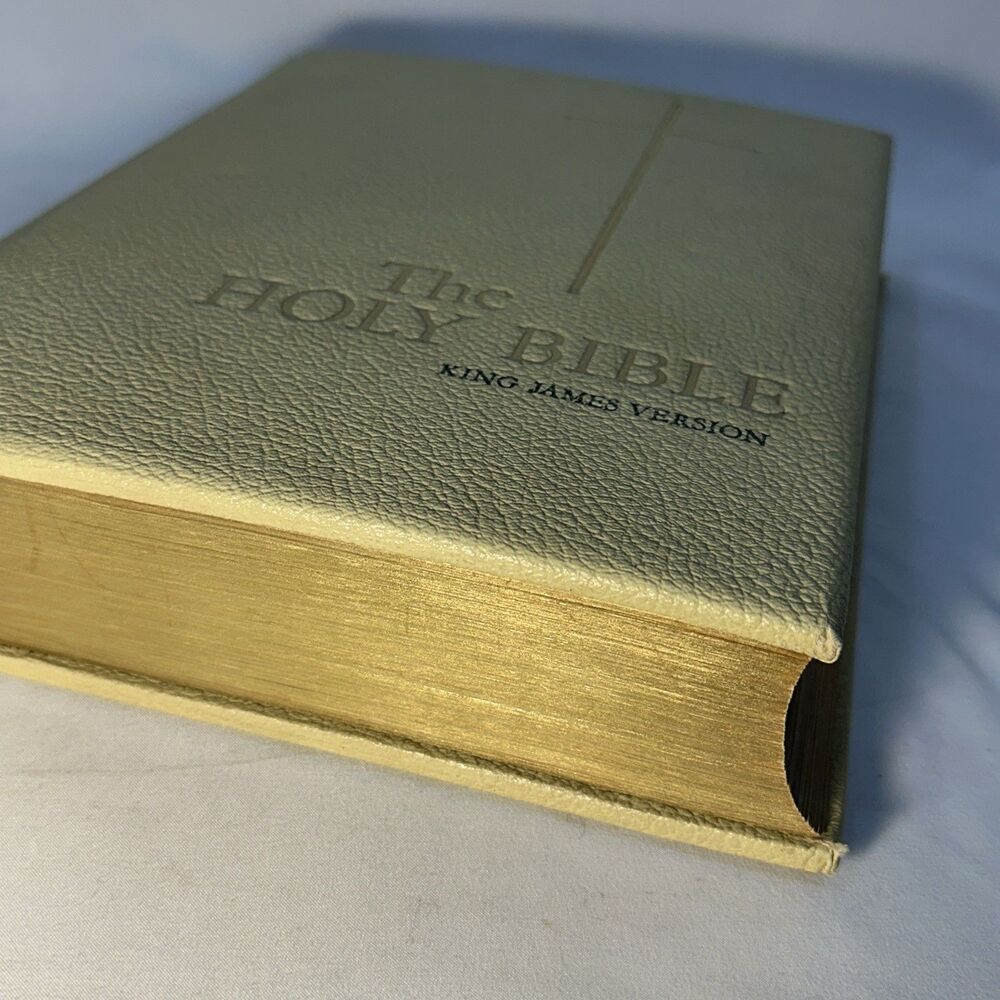 The Holy Bible KJV Family Bible 1965 - Good Council Publishing 11x8 1/2”x2